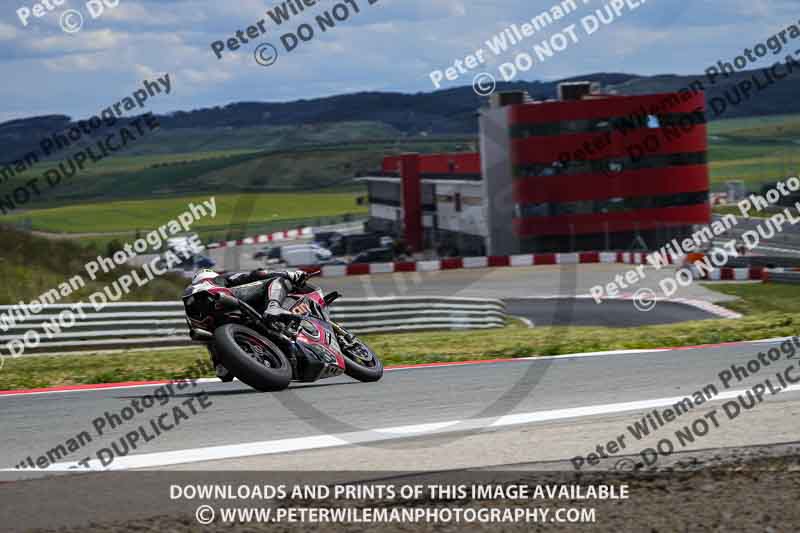 cadwell no limits trackday;cadwell park;cadwell park photographs;cadwell trackday photographs;enduro digital images;event digital images;eventdigitalimages;navarra;no limits trackdays;peter wileman photography;racing digital images;trackday digital images;trackday photos